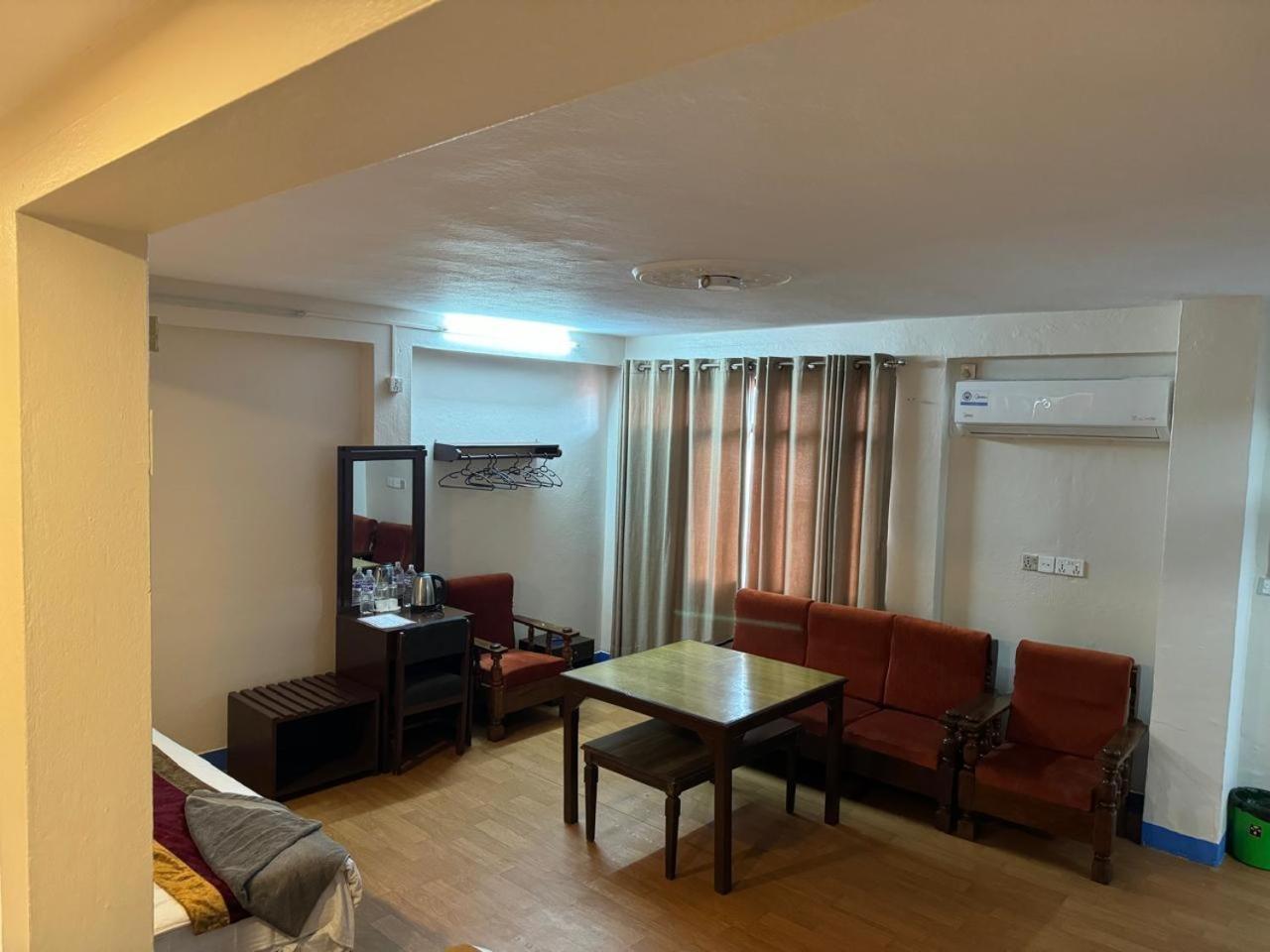 קטמנדו Hotel Silver Jubilee מראה חיצוני תמונה